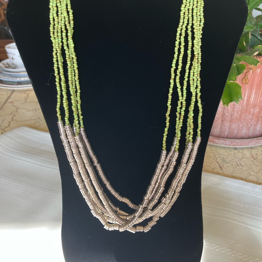 Elegant Green and Silver Beaded Necklace